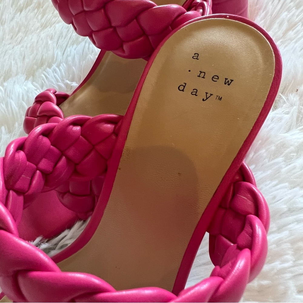 A New Day Basil Heels - size 8.5 - Picture 7 of 7